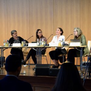 Panel on Climate crisis and climate justice Judith Schönsteiner, UDP Santiago de Chile Chiara Macchi, Wageningen University Miriam Saage-Maaß, ECCHR Moderation: Katrin Kinzelbach, FAU